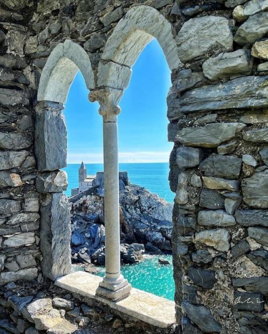 Апартаменты La Terrazza Sul Golfo Dei Poeti Con Vista Mare Pitelli Экстерьер фото