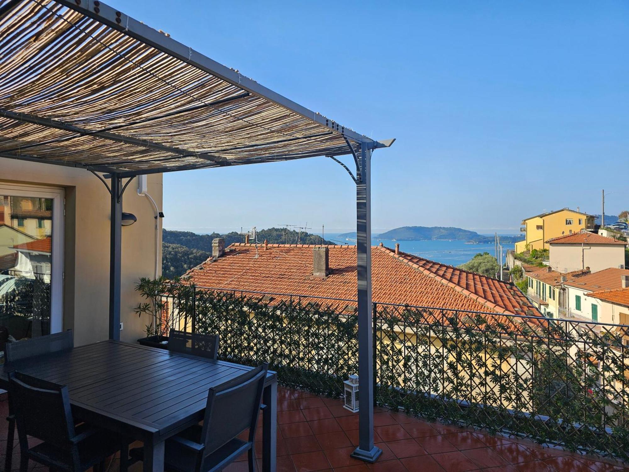 Апартаменты La Terrazza Sul Golfo Dei Poeti Con Vista Mare Pitelli Экстерьер фото